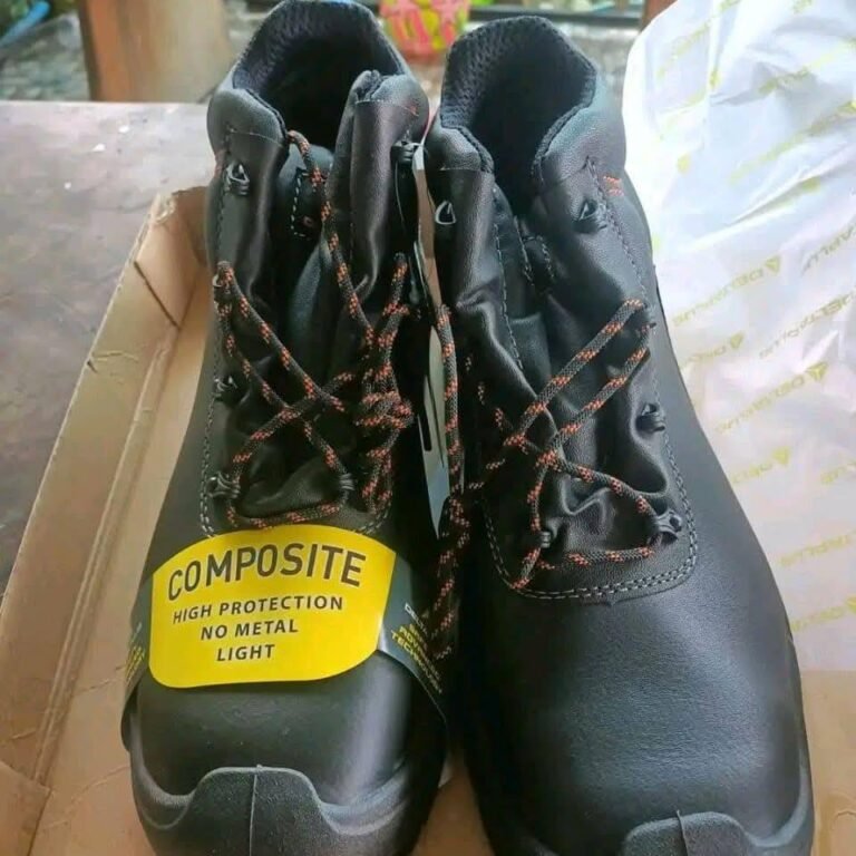 Work boots pallets